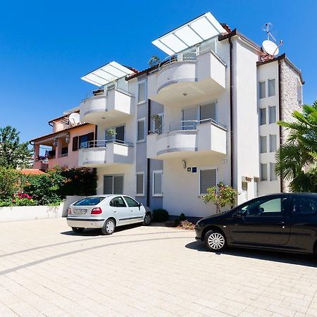 Apartments Valbruna Ровінь Екстер'єр фото