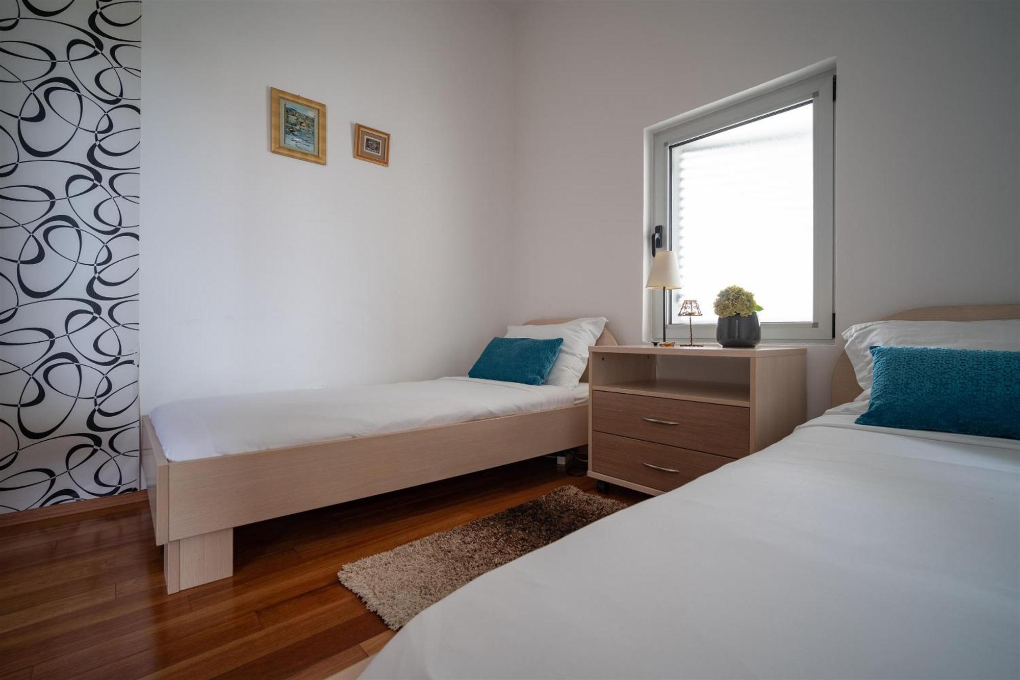 Apartments Valbruna Ровінь Екстер'єр фото