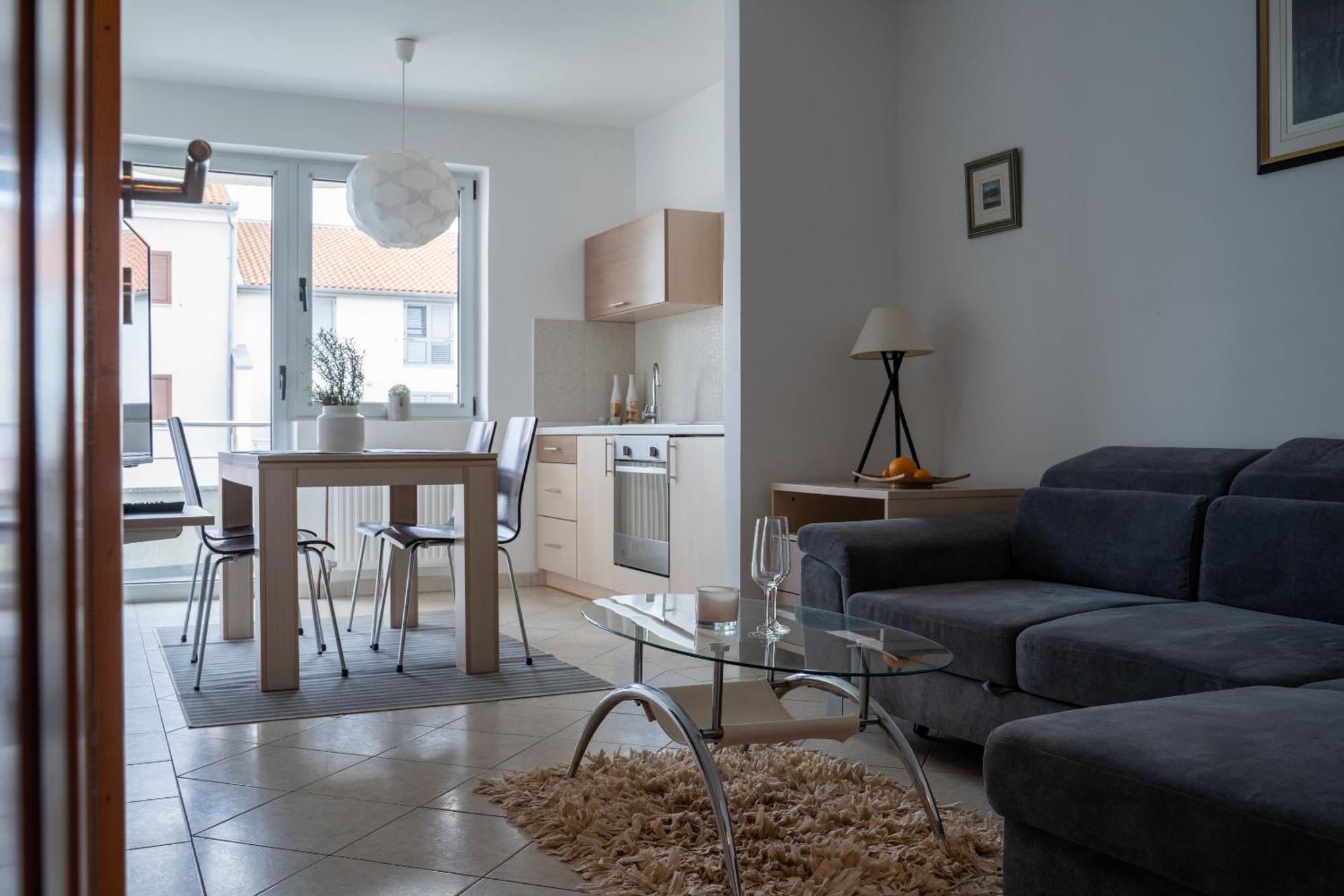 Apartments Valbruna Ровінь Екстер'єр фото