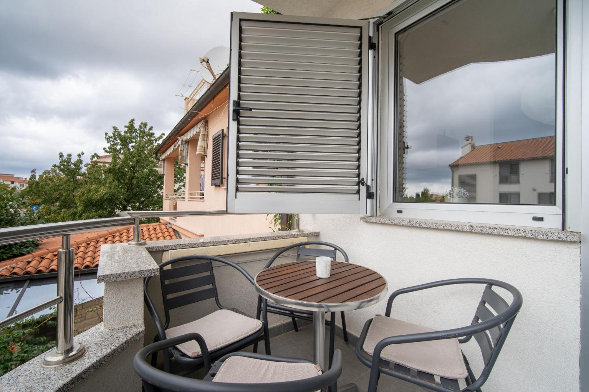 Apartments Valbruna Ровінь Екстер'єр фото