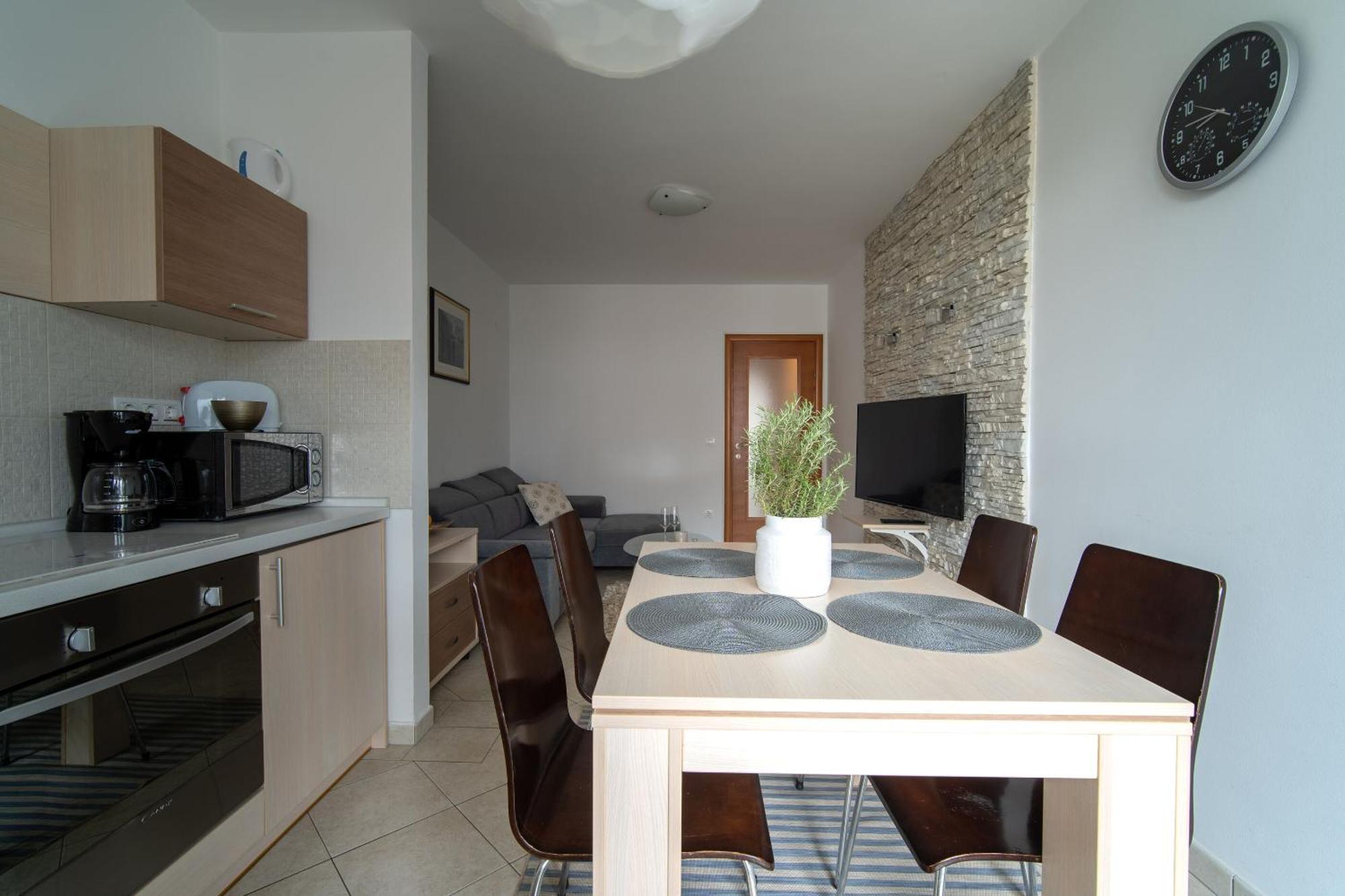 Apartments Valbruna Ровінь Екстер'єр фото