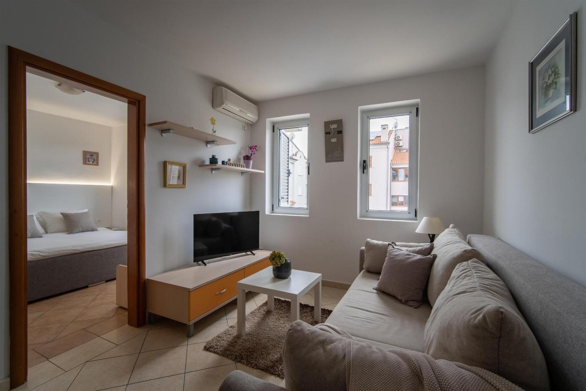 Apartments Valbruna Ровінь Екстер'єр фото