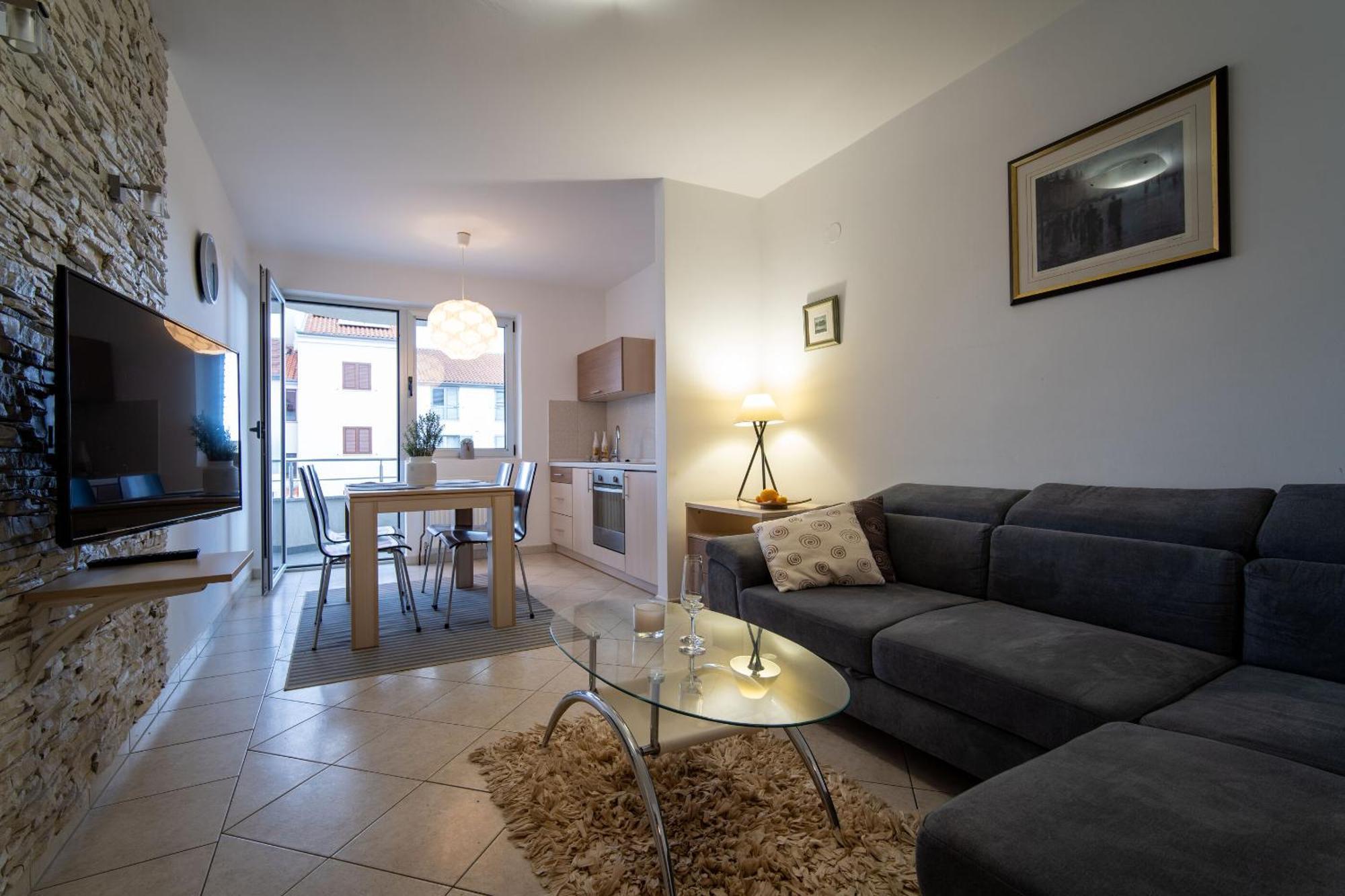 Apartments Valbruna Ровінь Екстер'єр фото