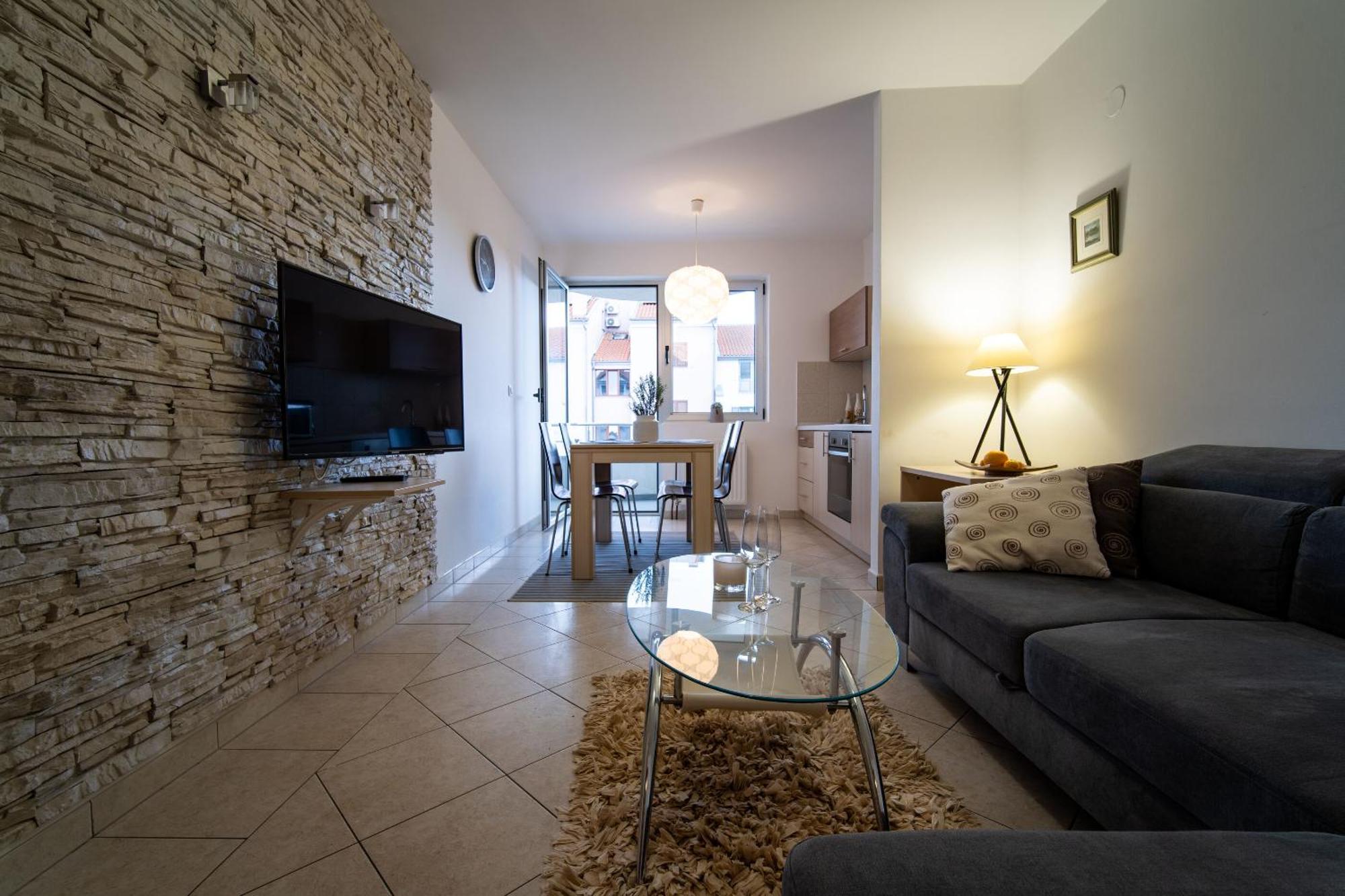Apartments Valbruna Ровінь Екстер'єр фото