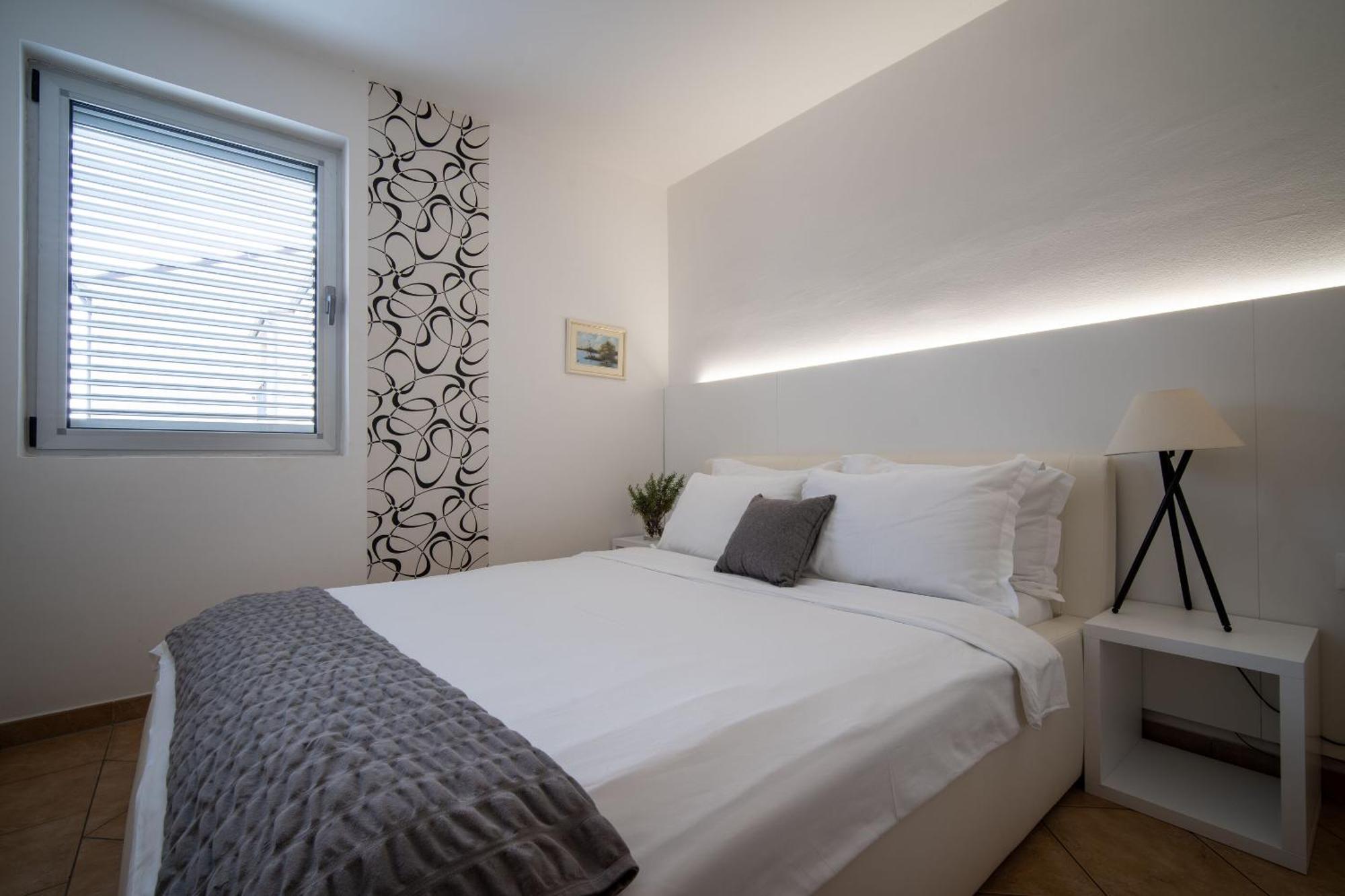 Apartments Valbruna Ровінь Екстер'єр фото