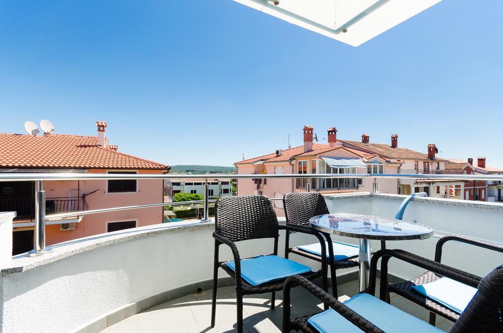 Apartments Valbruna Ровінь Екстер'єр фото