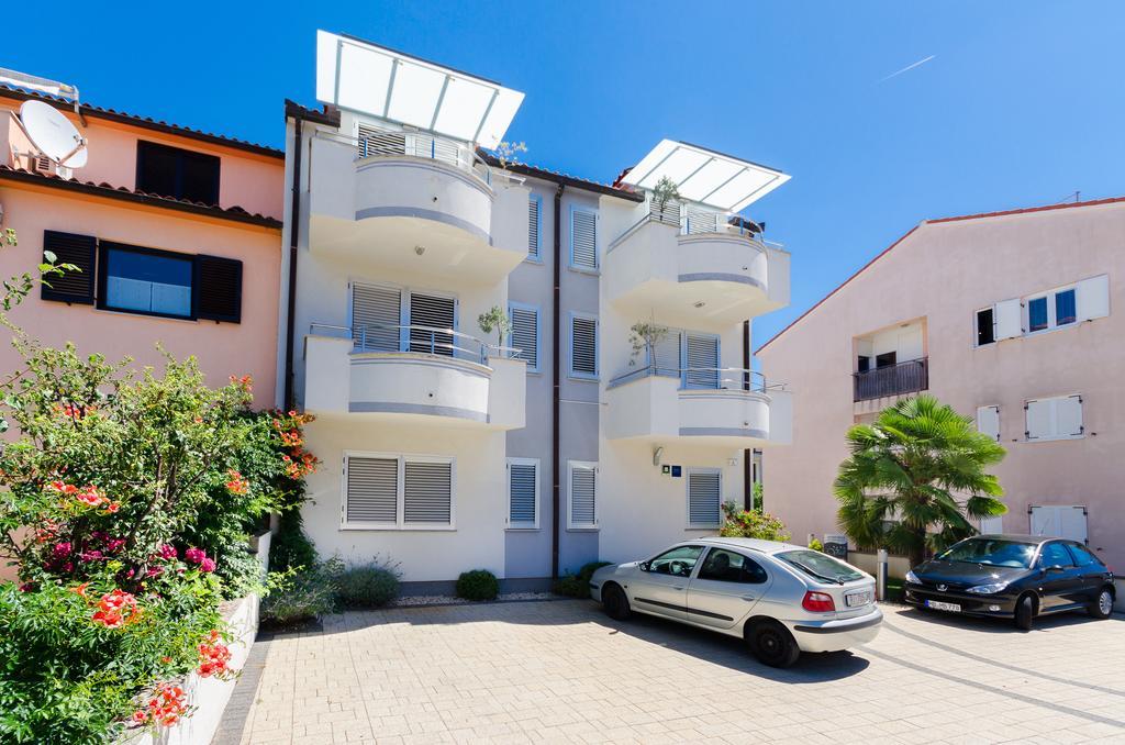 Apartments Valbruna Ровінь Екстер'єр фото