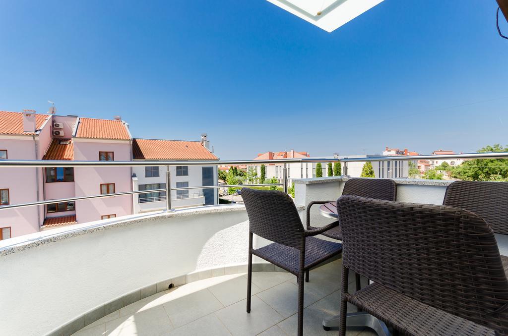 Apartments Valbruna Ровінь Екстер'єр фото